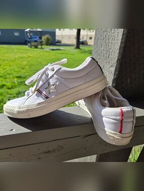 Converse One Star Piping Sneaker
